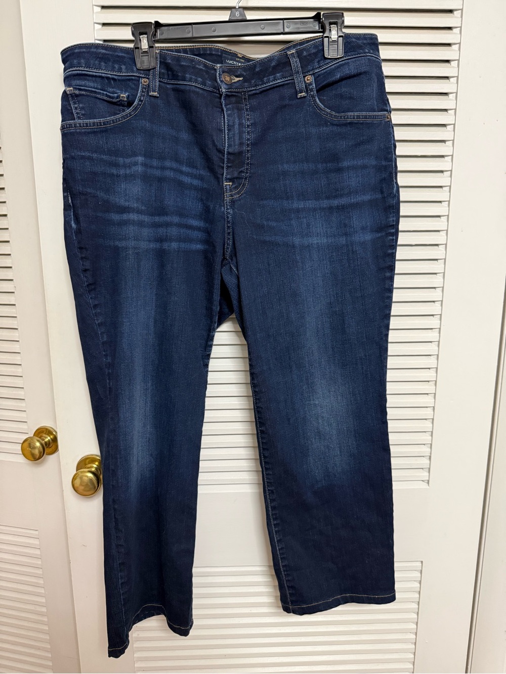 Lucky Brand Dark Wash Women’s Jeans - Classic Stretch Denim